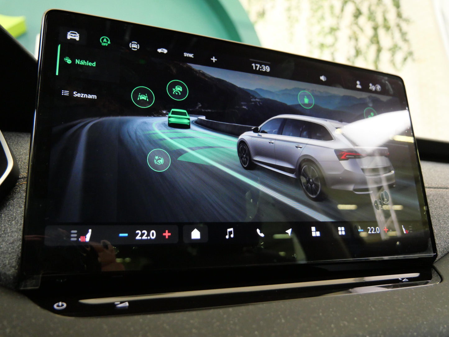 ŠKODA Octavia 1.5 eTSI 85 kW Top Selection