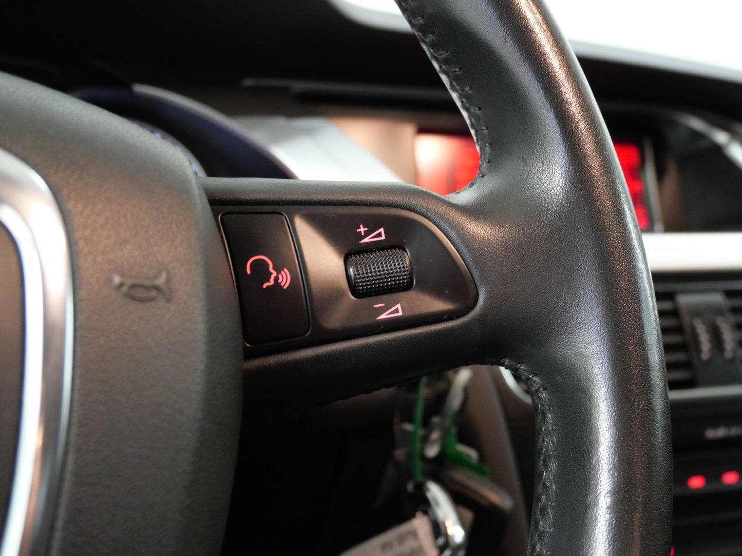 Audi A4 2.0 TDI 105 kW Attraction