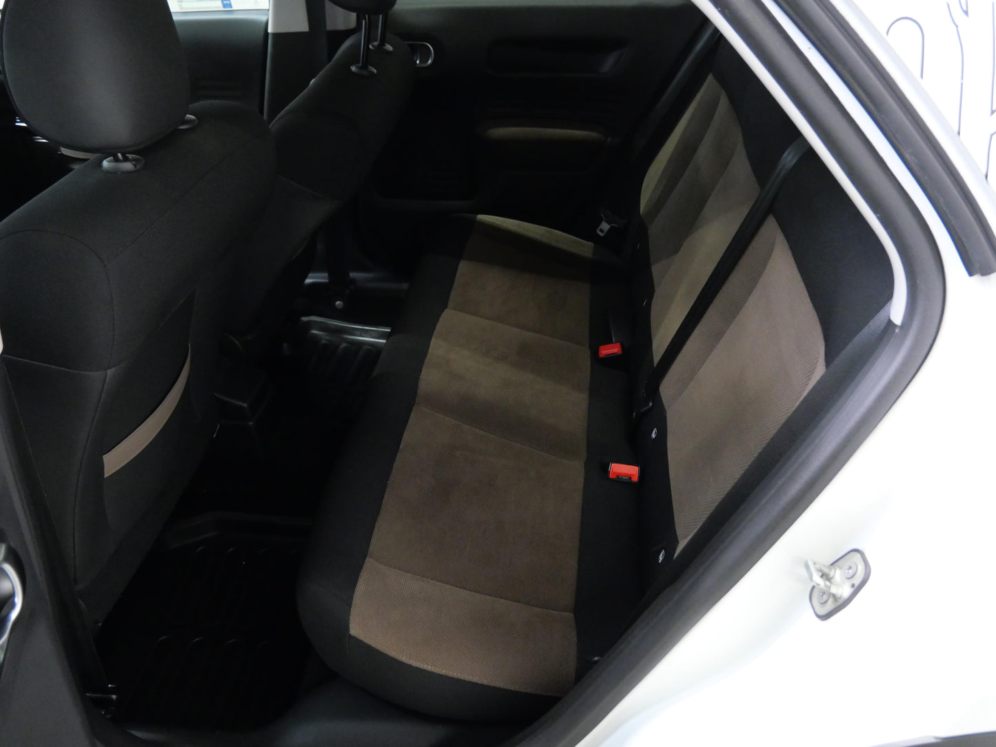 Citroën C4 Cactus 1.6 HDI 68 kW
