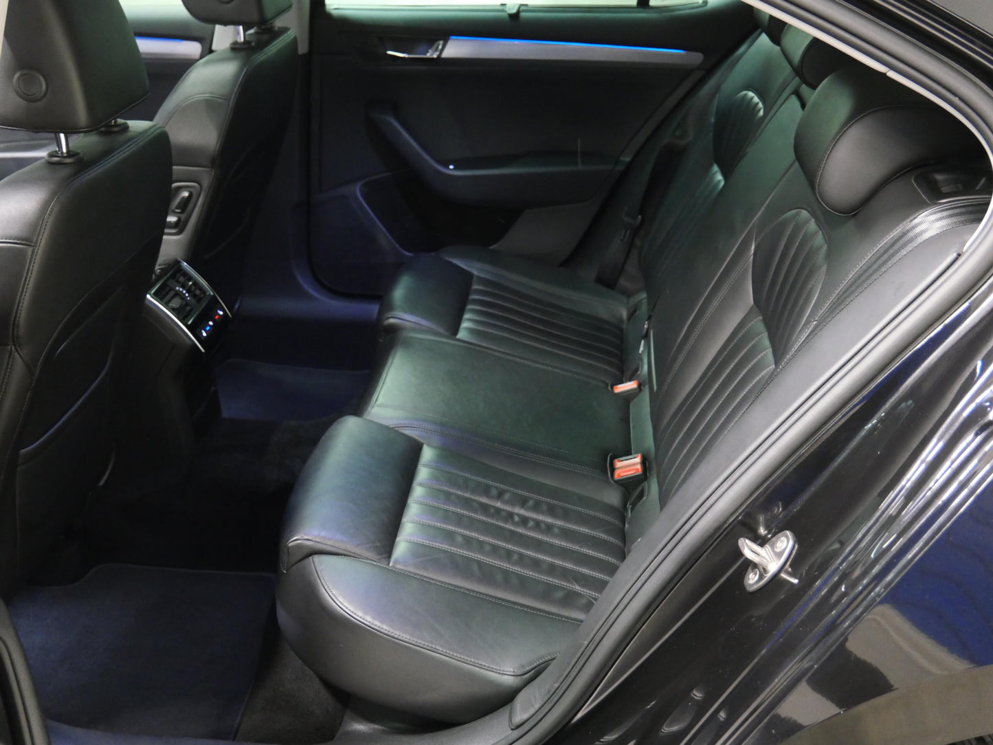 Škoda Superb 2.0 TDI 110 kW Style DSG