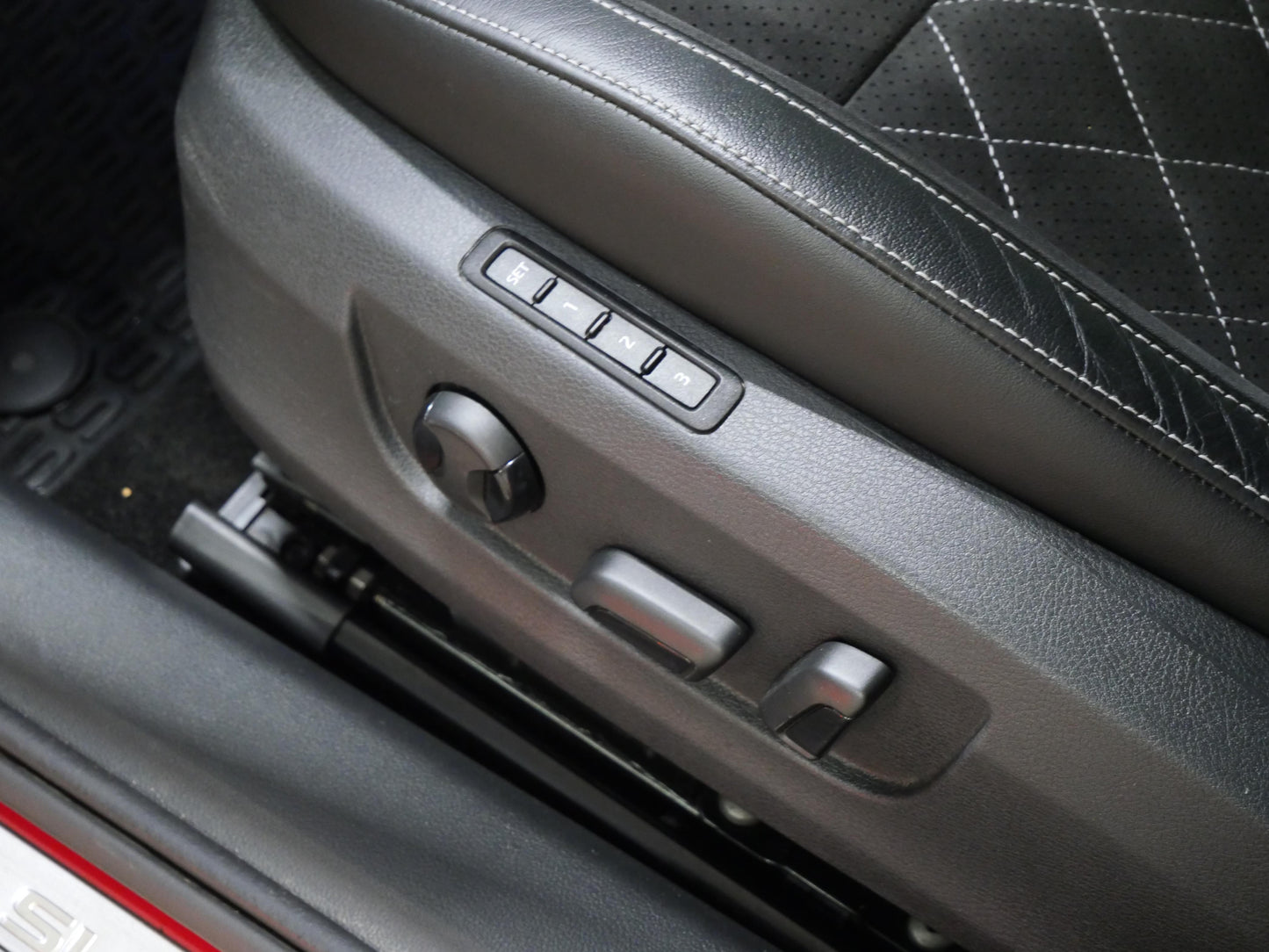 Škoda Superb 2.0 TDI 110 kW SportLine