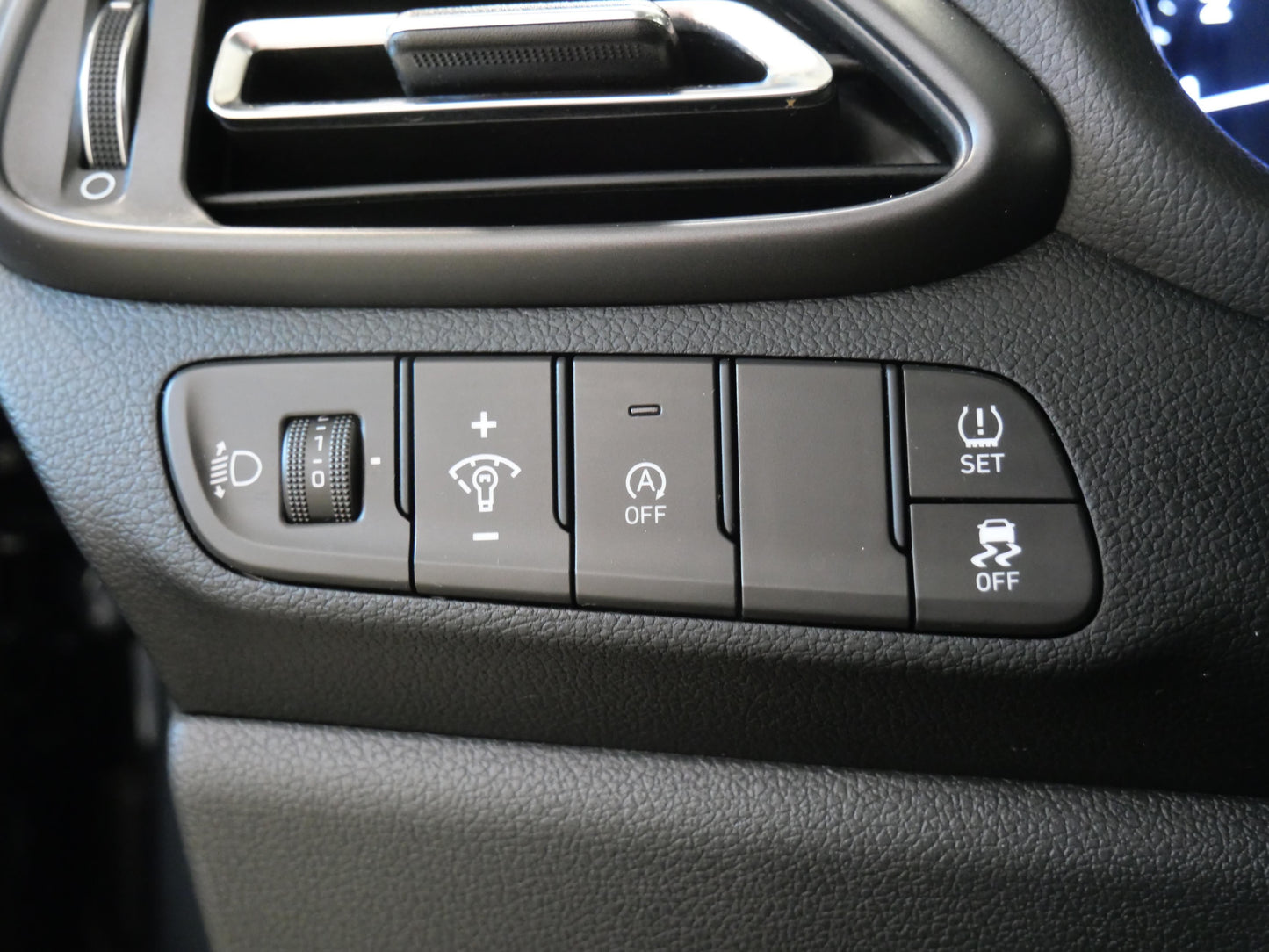 Hyundai i30 1.5 T-GDI 118 kW DCT Smart