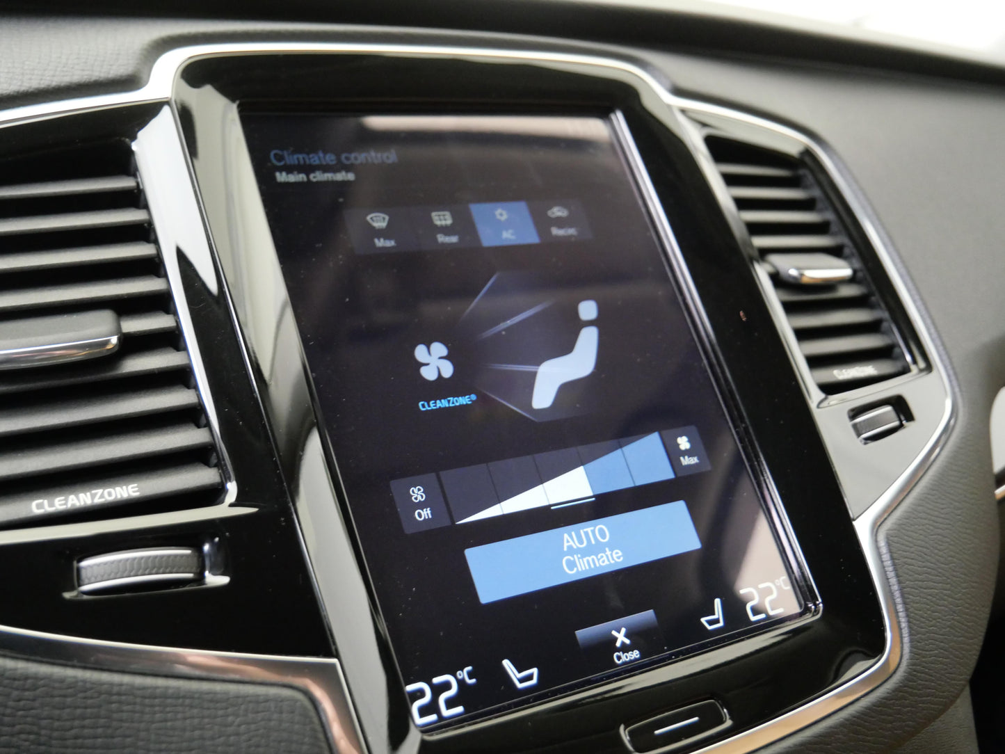 Volvo XC90 D5 171 kW AWD Momentum