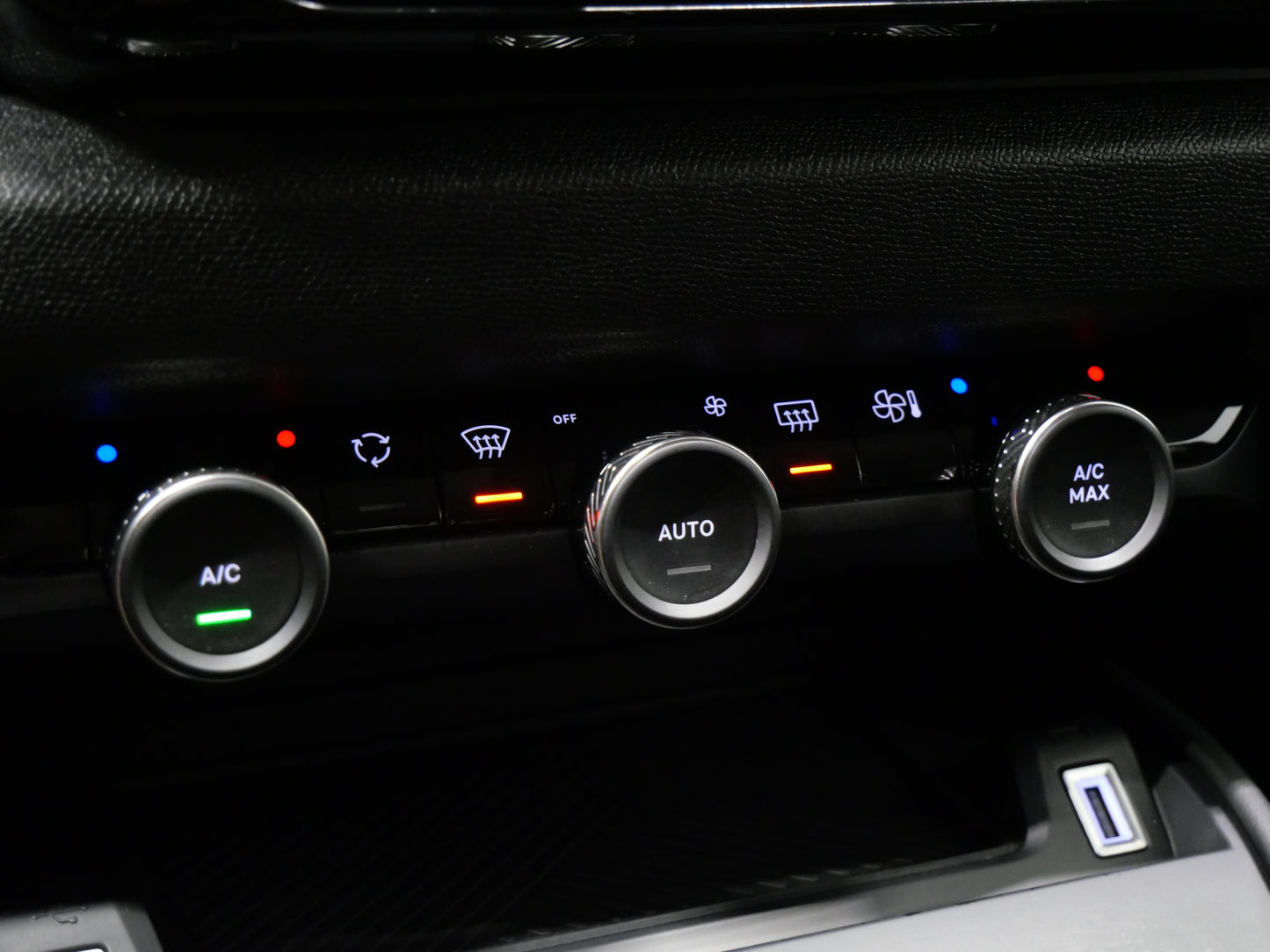 Citroën C4 1.2 Puretech 96 kW Shine