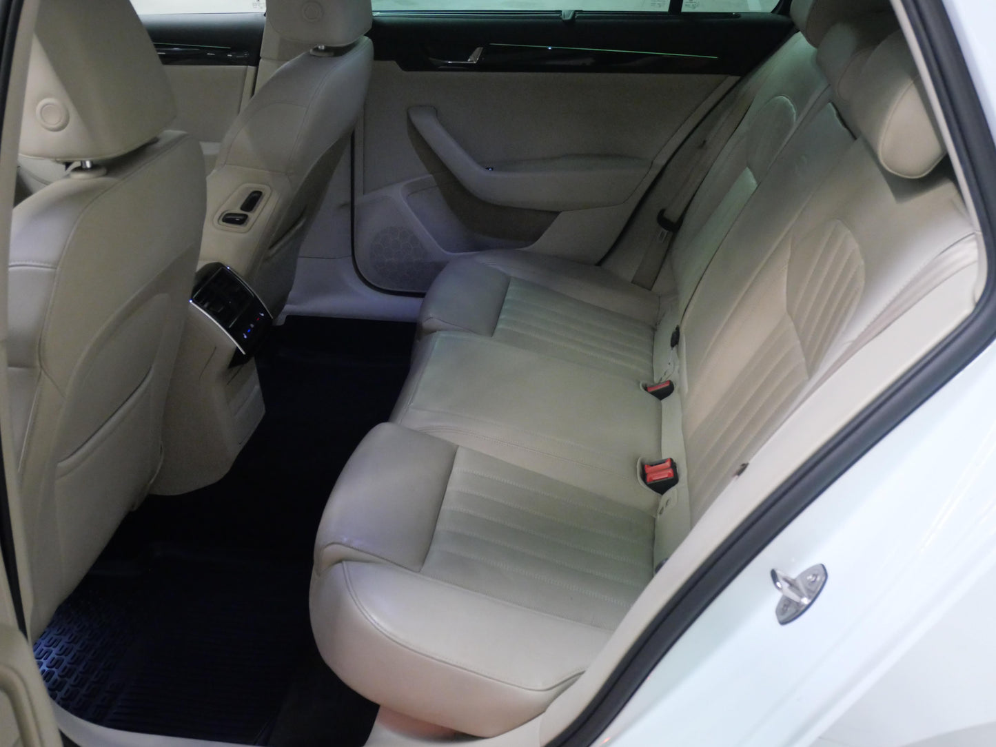 Škoda Superb 2.0 TSI 162 kW L&K