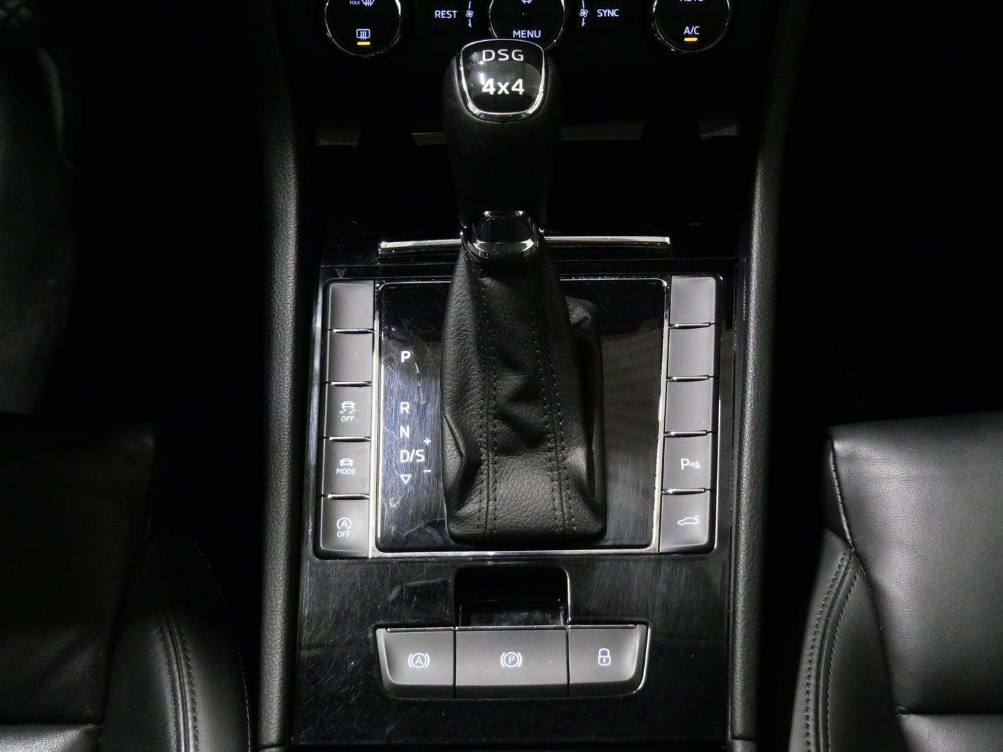 Škoda Superb 2.0 TSI 206 kW Style Plus