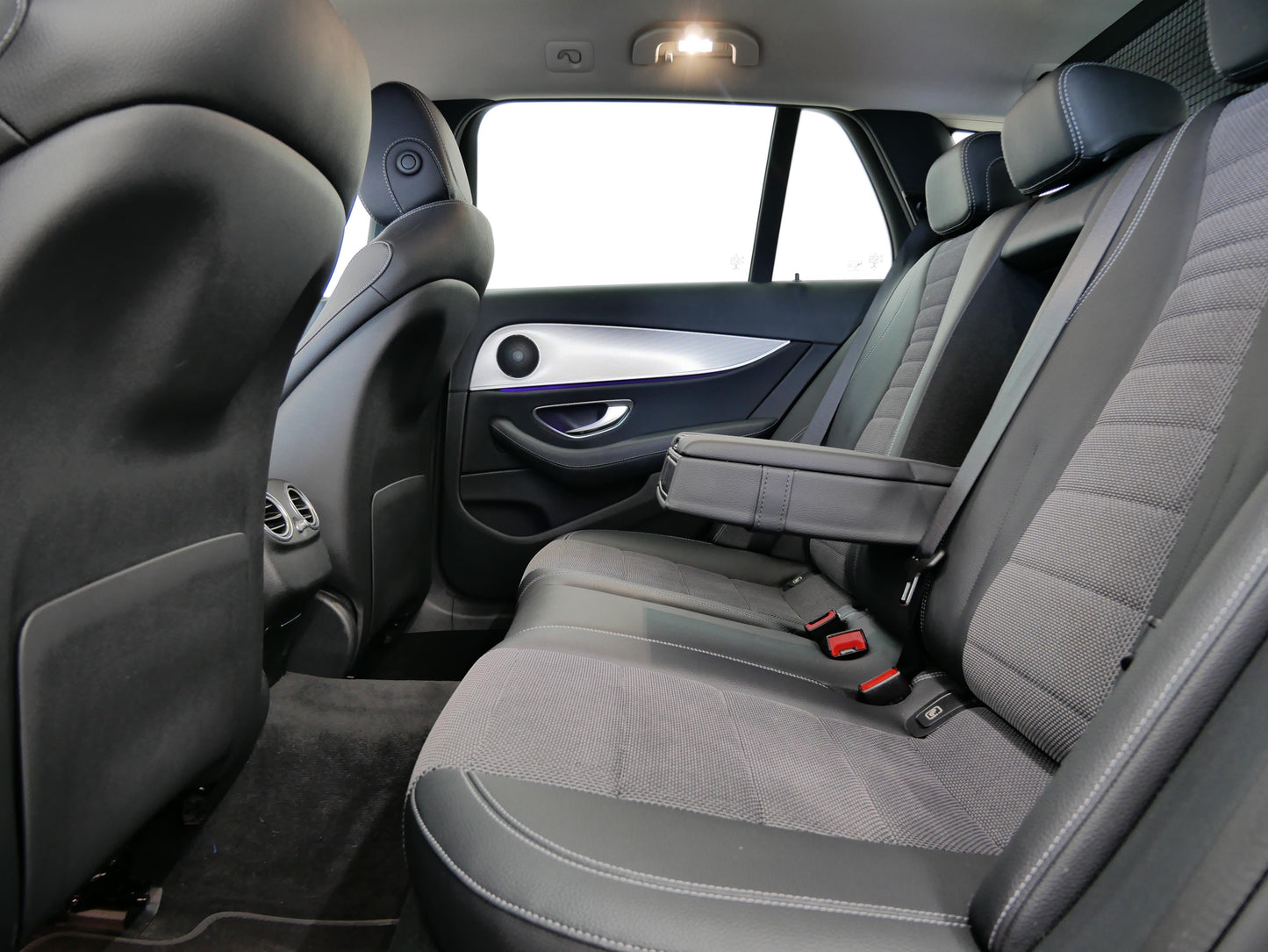 Mercedes-Benz E-Class 220d 143 kW 4Matic Avantgarde