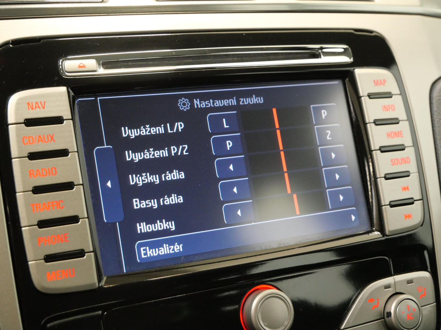 Ford S-MAX 2.2 TDCI 129 kW Titanium