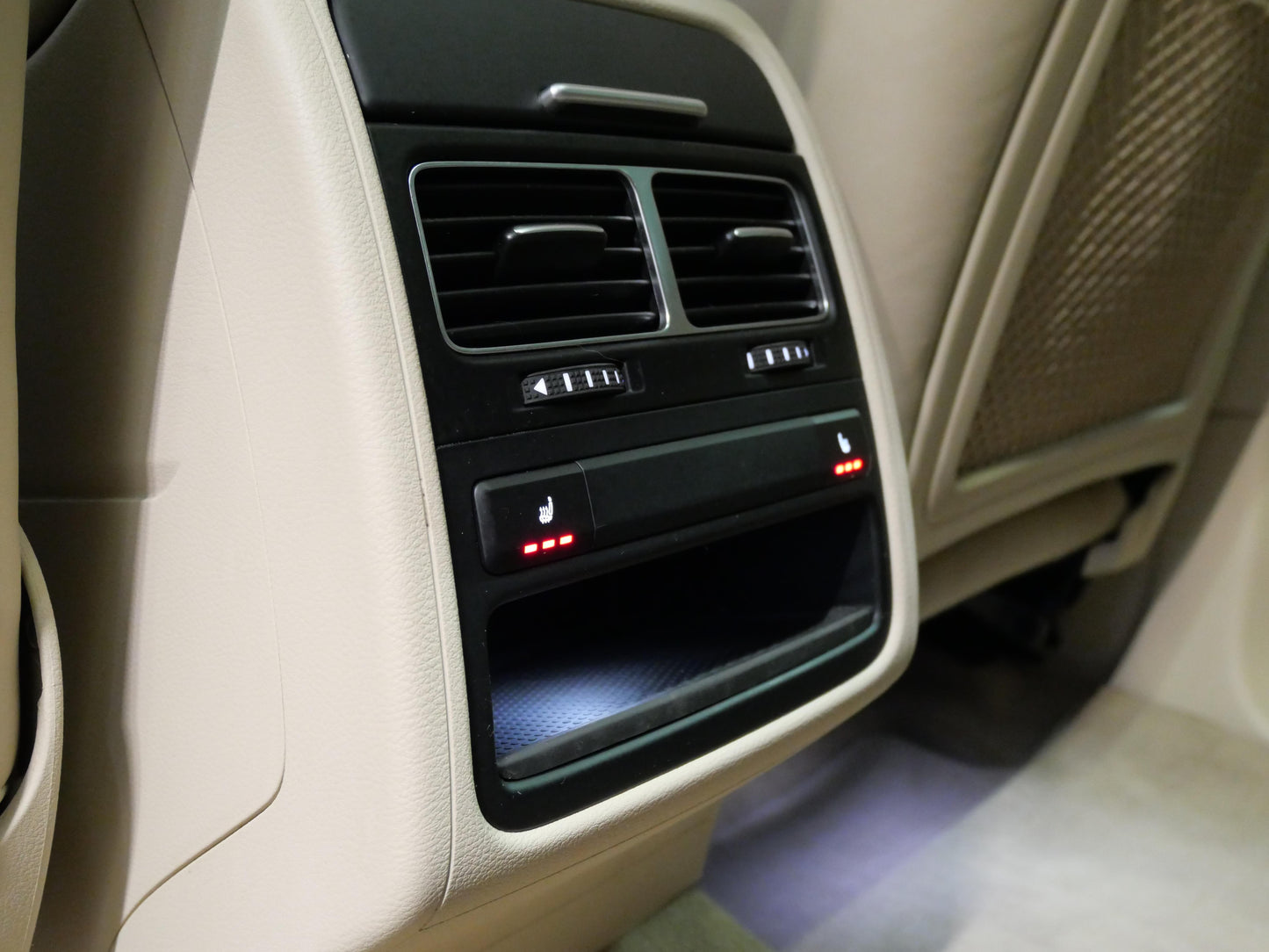 Volkswagen Touareg 3.0 TDI V6 193 kW R-line