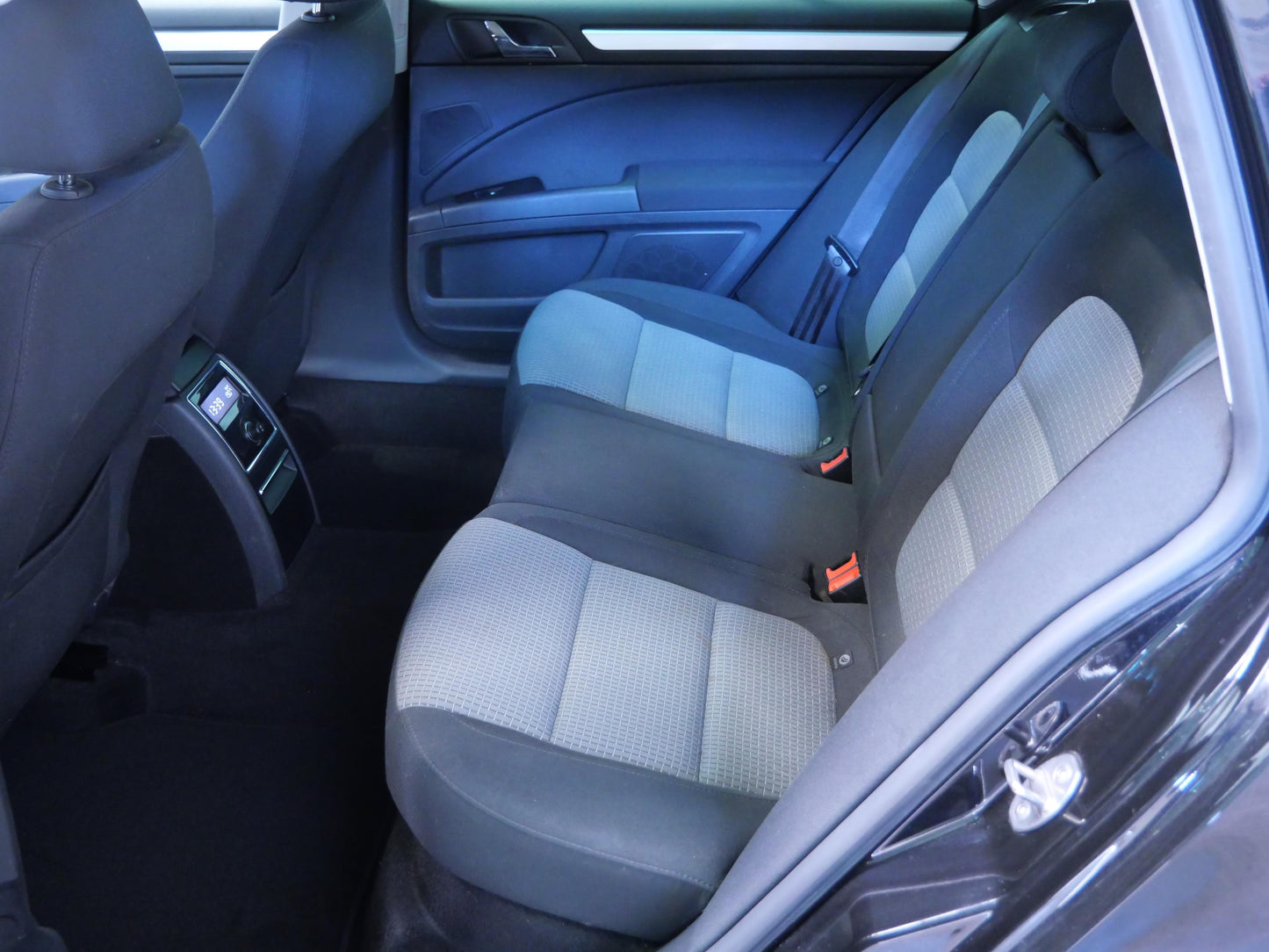 Škoda Superb 2.0 TDI 103 kW DSG Ambition
