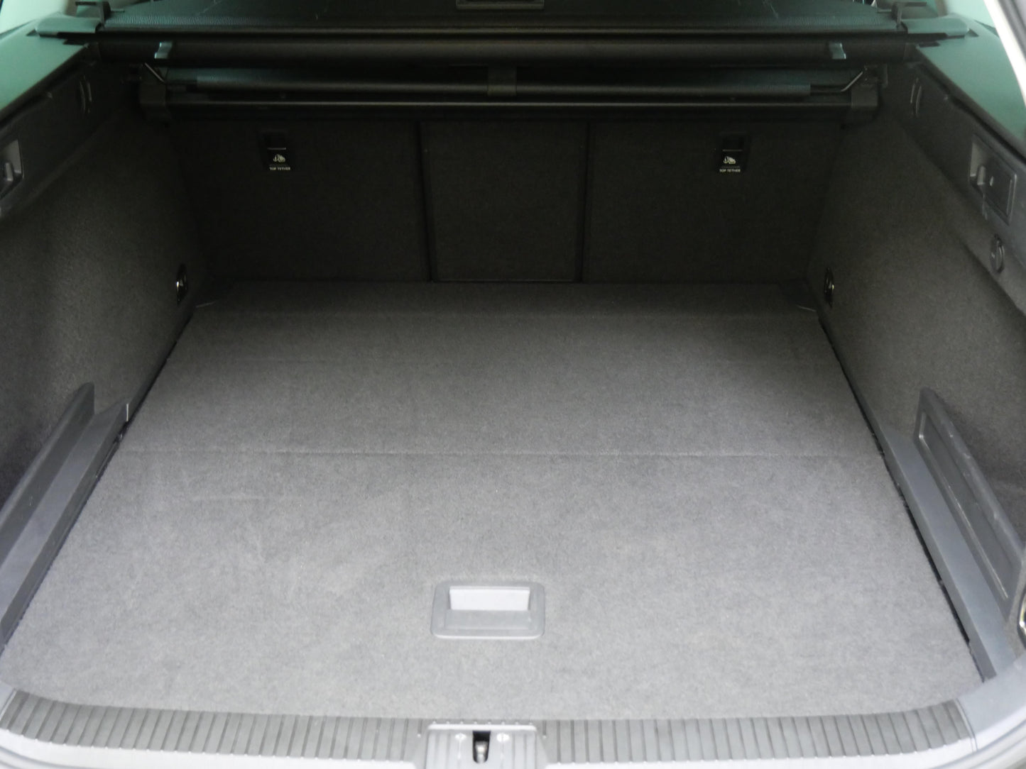 Volkswagen Passat 2.0 TDI 140 kW Comfortline