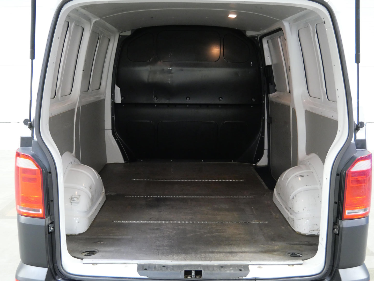 Volkswagen Transporter 2.0 TDI 75 kW KR