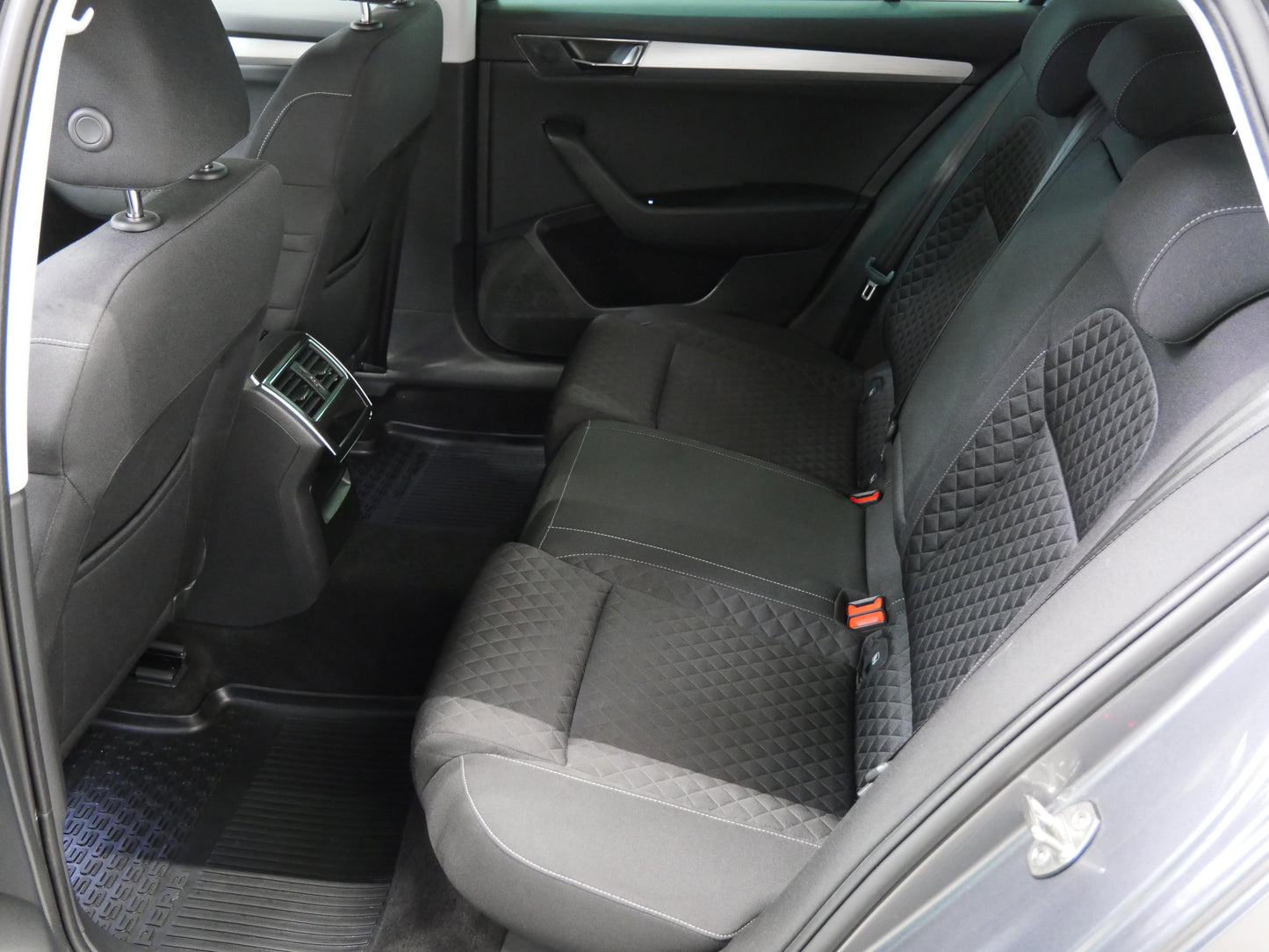 Škoda Superb 1.4 TSI iV 115 kW Ambition