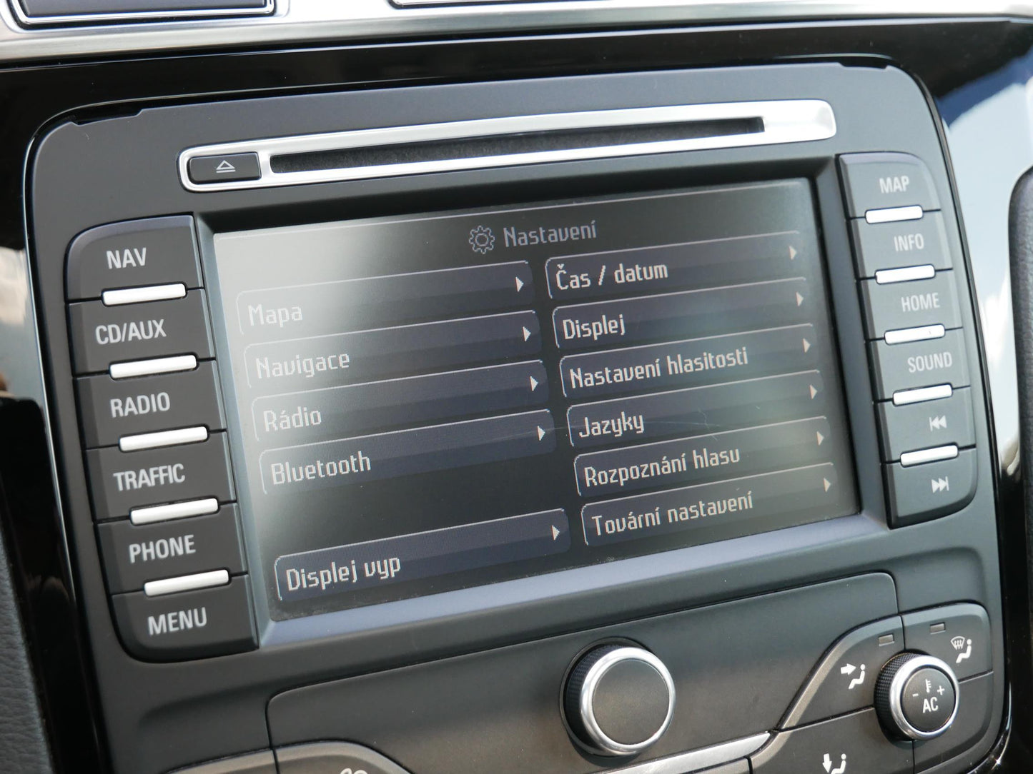 Ford S-MAX 2.2 TDCI 147 kW Titanium