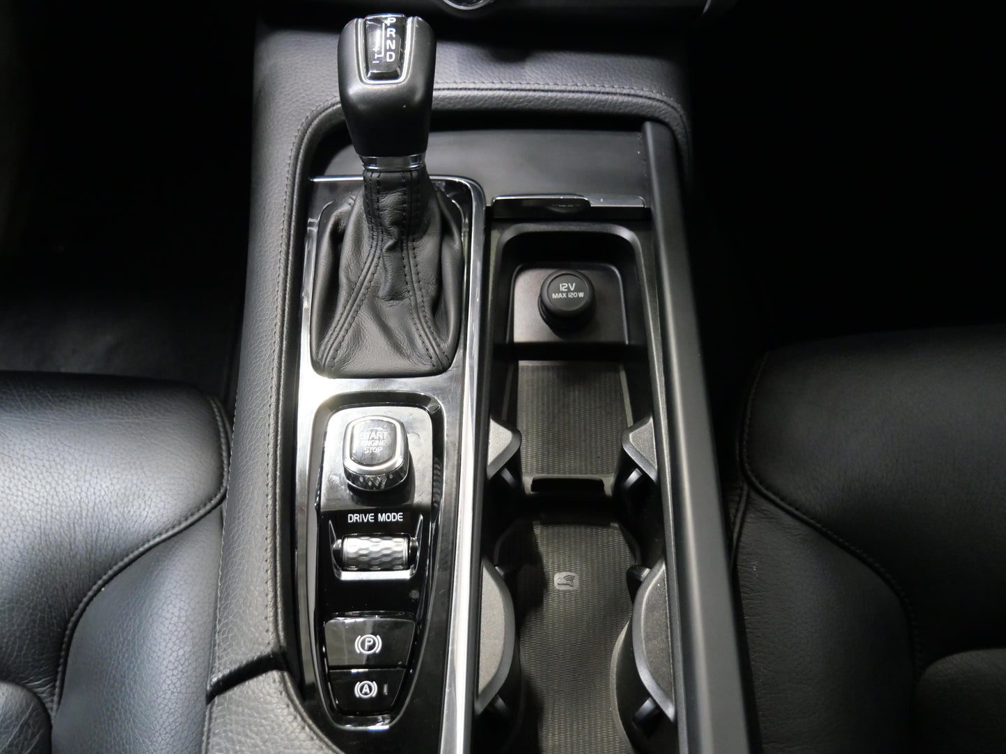 Volvo V90 2.0 D4 140 kW Momentum