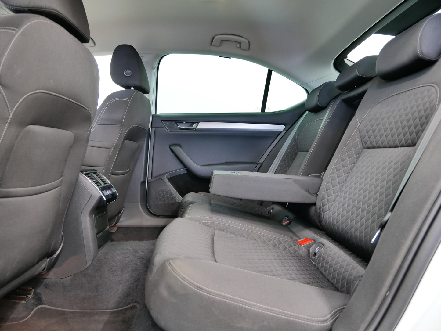 Škoda Superb 1.6 TDI 88 kW Style