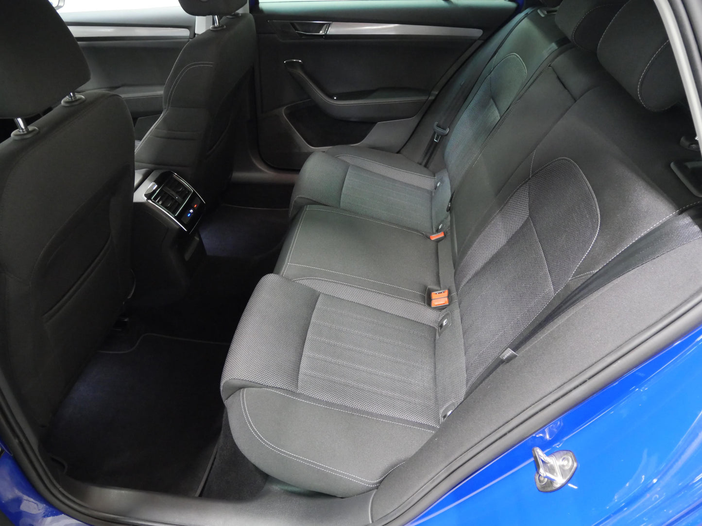 Škoda Superb 2.0 TDI 147 kW 4x4 DSG STYLE