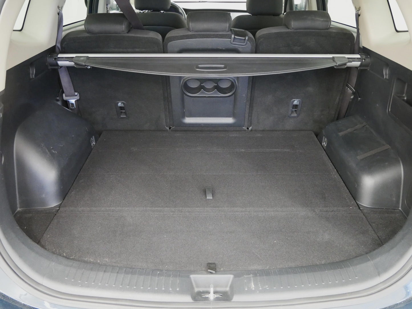 Kia Motors Carens 1.6 GDi 99 kW