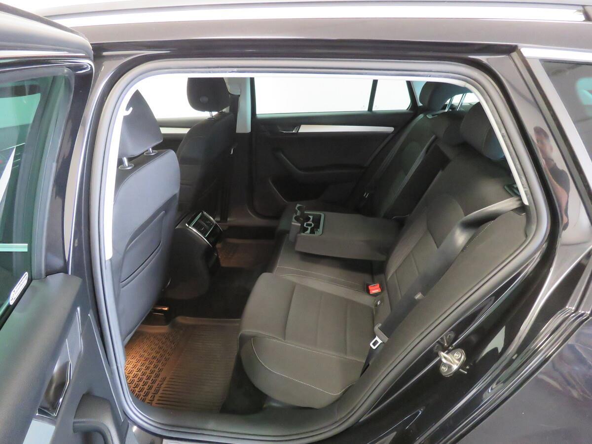 Škoda Superb 2.0 TDI 110 kW Ambition Plus