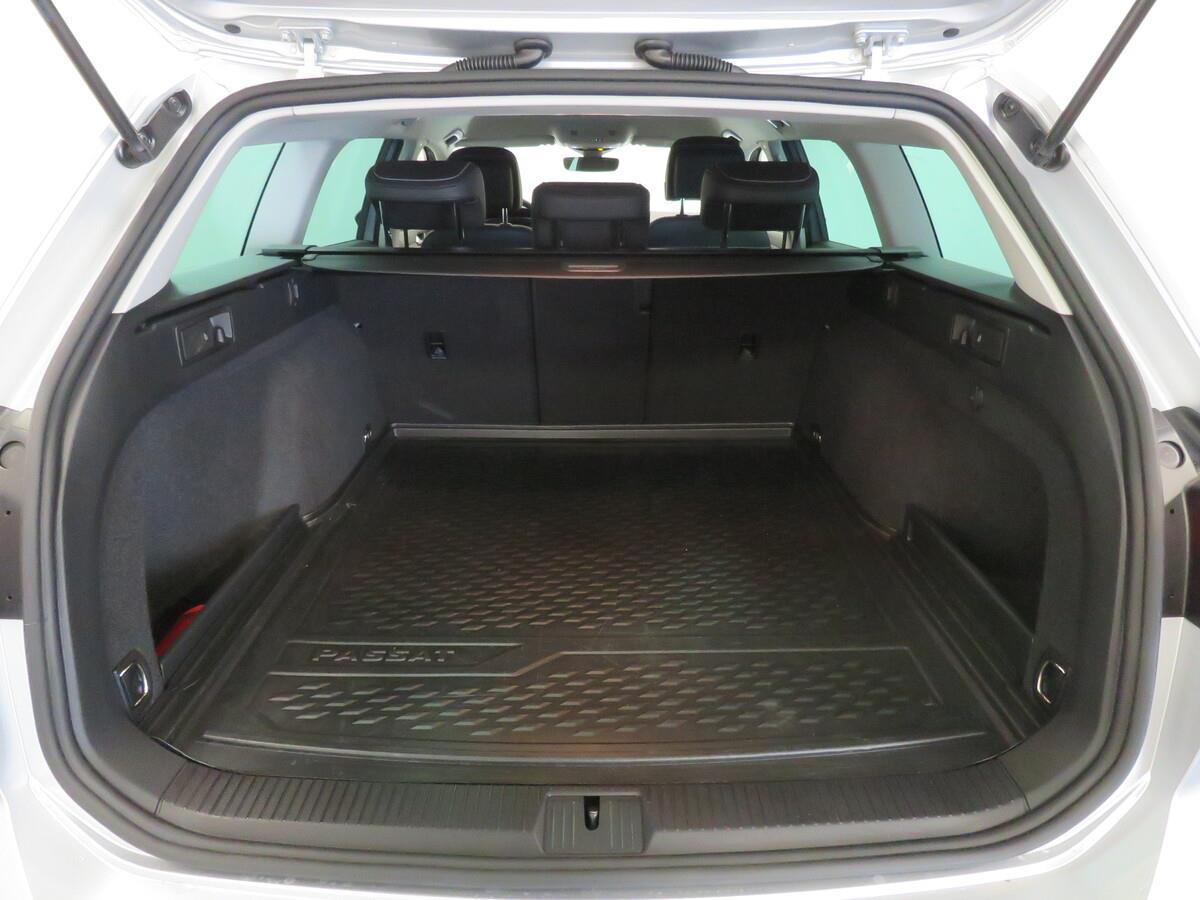 Volkswagen Passat 1.5 TSI 110 kW DSG Elegance