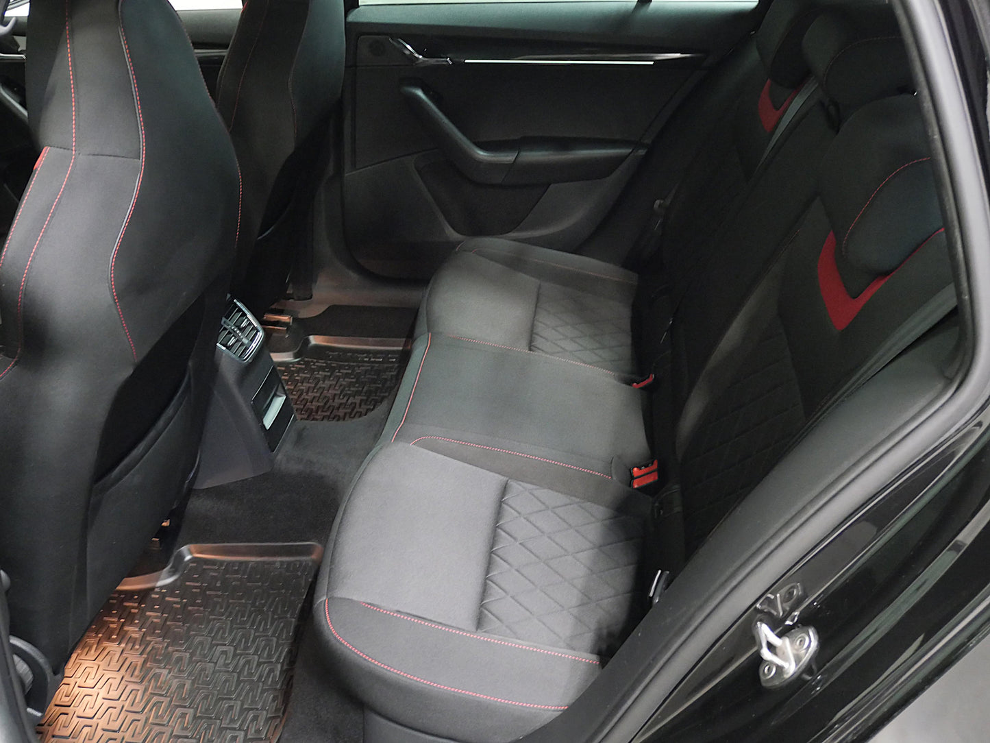 Škoda Octavia 2.0 TDI 135 kW RS