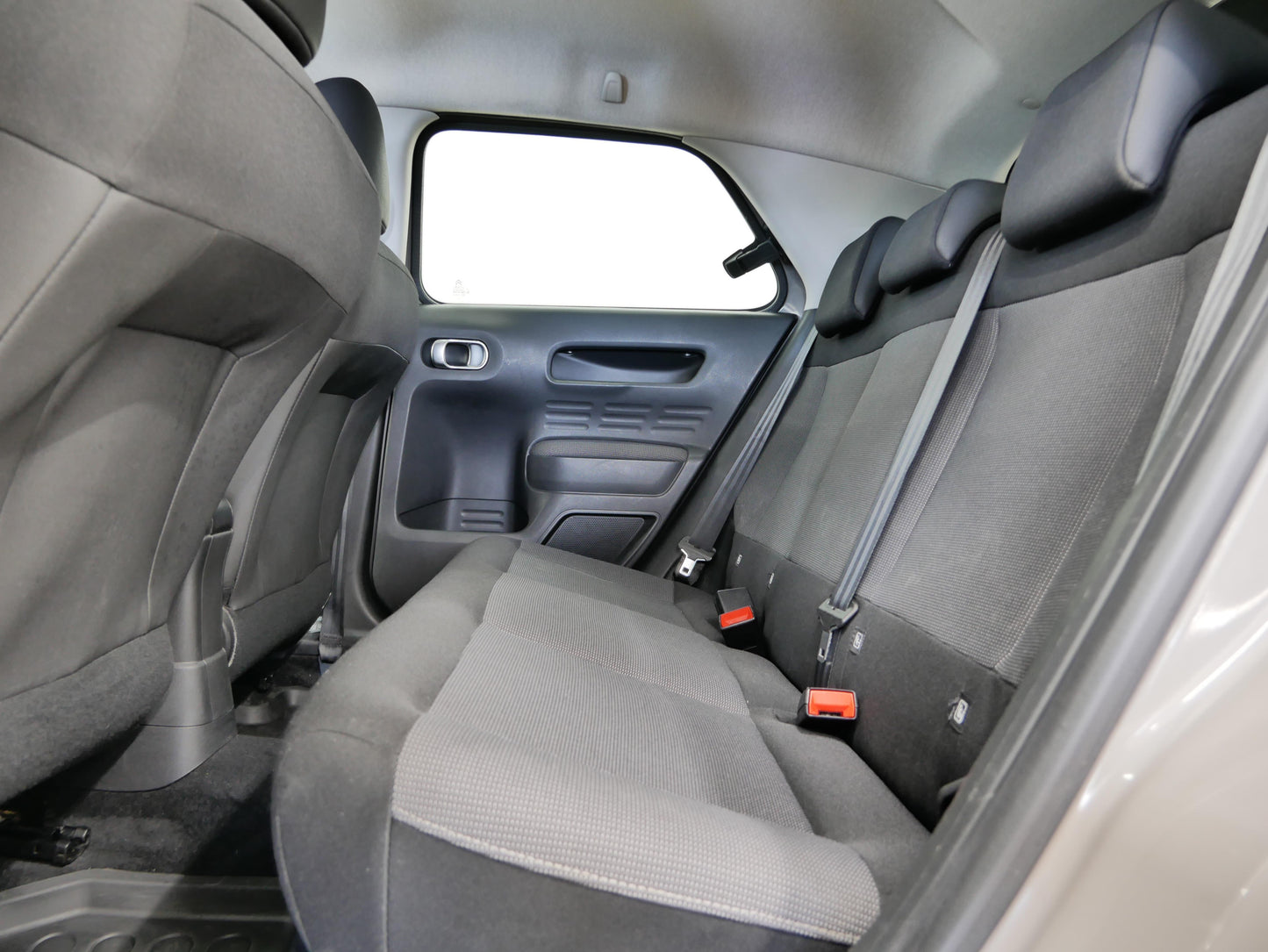 Citroën C4 Cactus 1.6 HDI 73 kW
