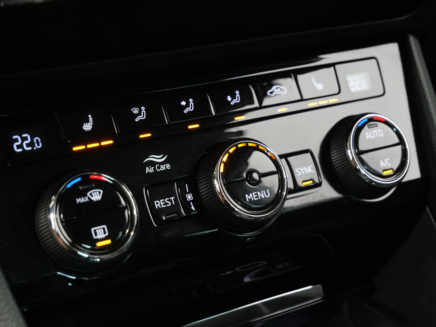 Škoda Superb 2.0 TDI 140 kW Ambition