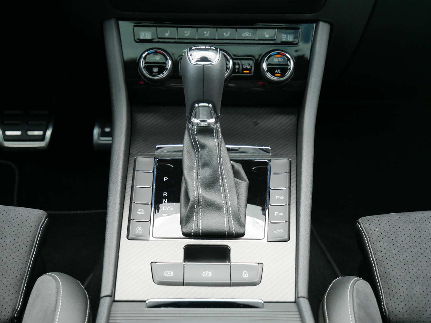 Škoda Superb 2.0 TDI 110 kW Sportline
