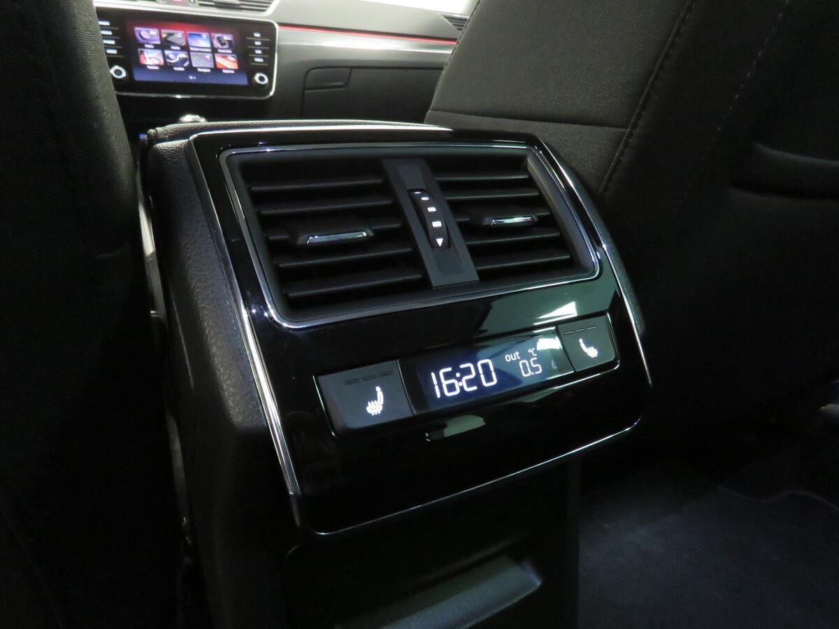 Škoda Superb 2.0 TDI 140 kW Style