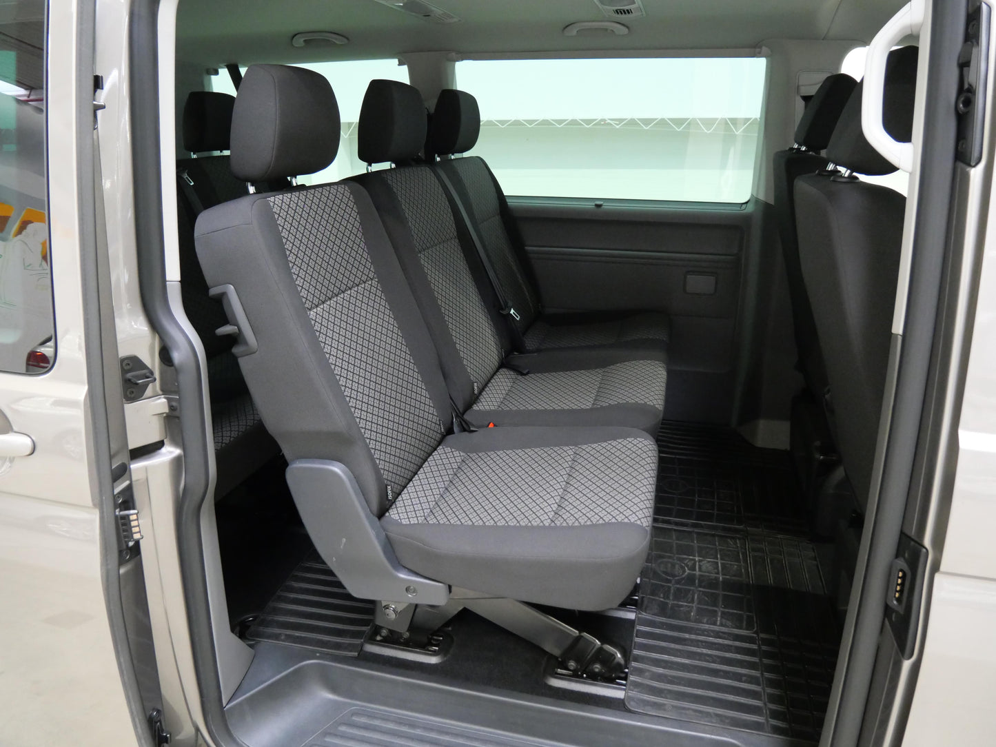 Volkswagen Caravelle 2.0 TDI 110 kW DSG KR