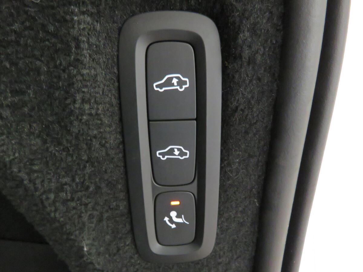 Volvo XC90 D5 AWD MOMENTUM
