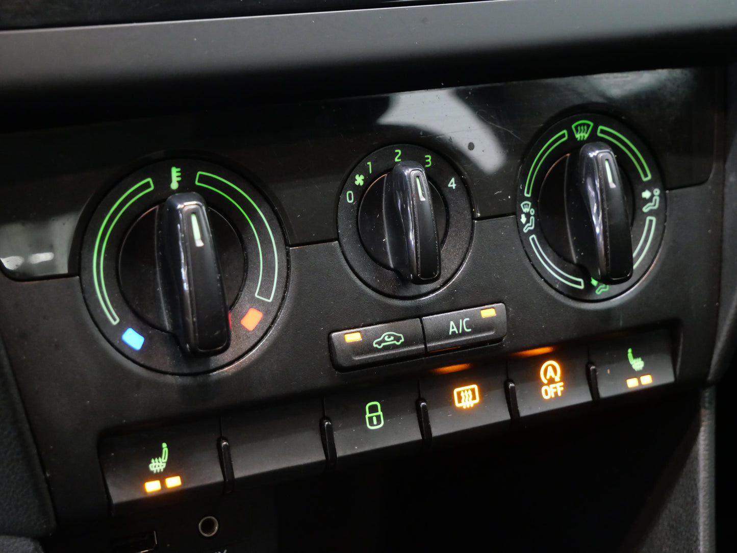 Škoda Rapid 1.4 TDI 66 kW Ambition Plus