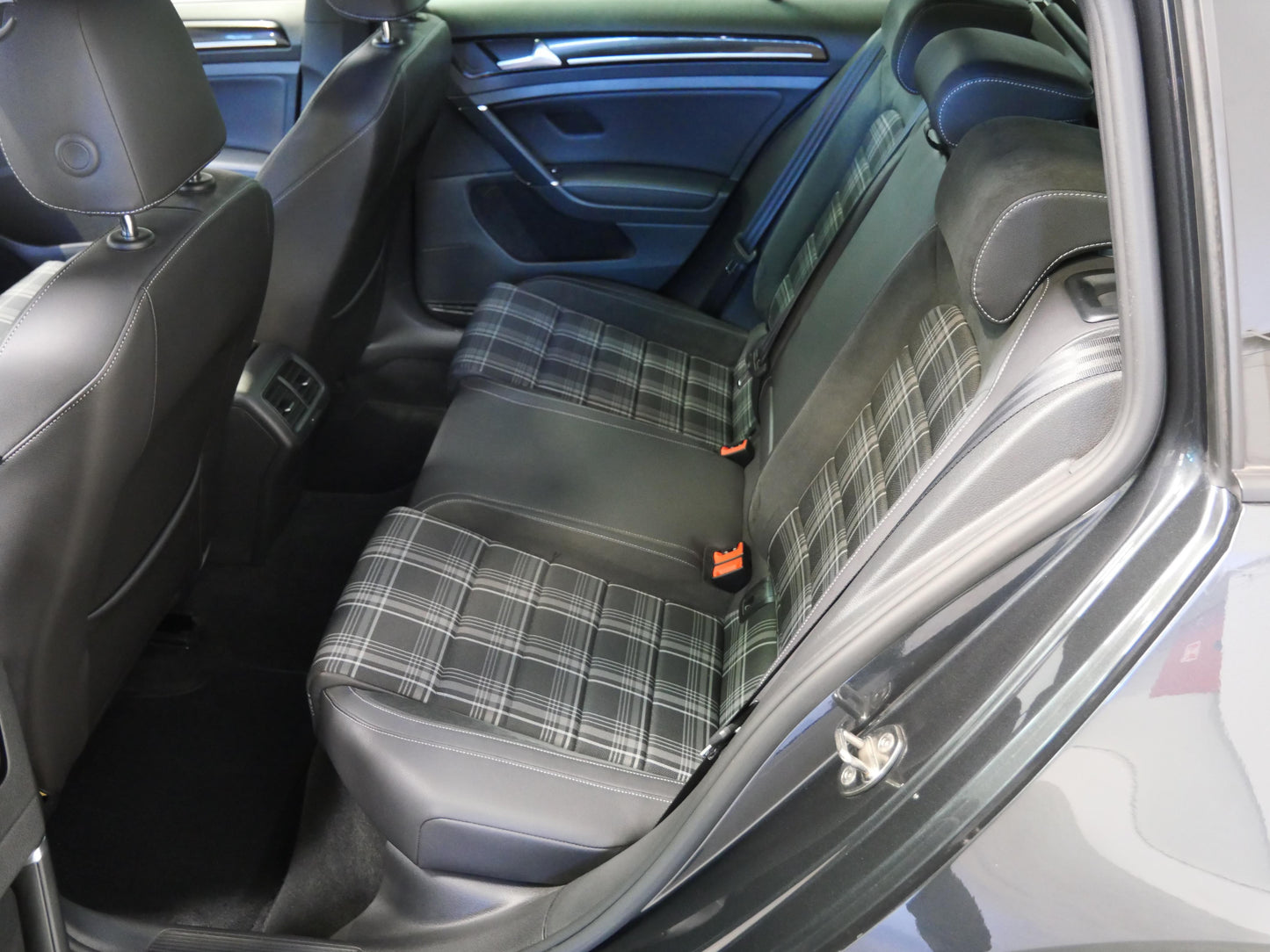 Volkswagen Golf 2.0 TDI 135 kW GTD