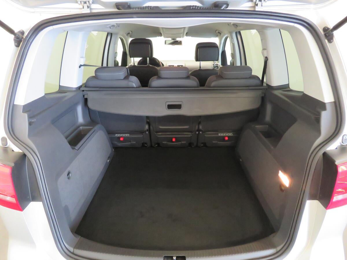 Volkswagen Touran 2.0 TDi 103 kW MATCH