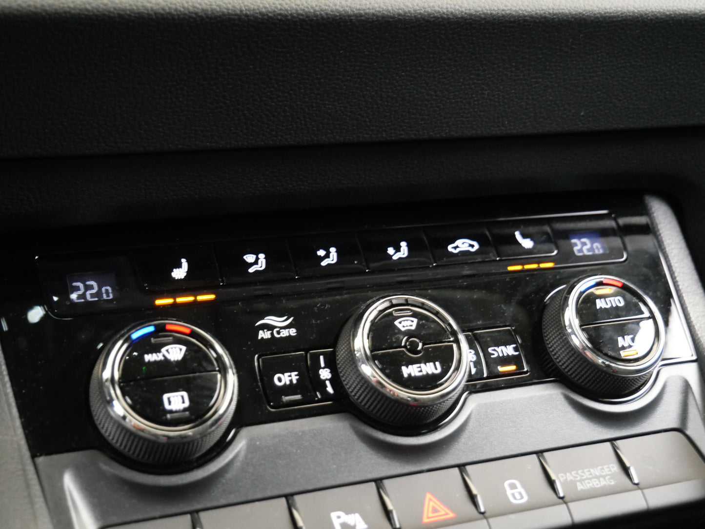 Škoda Karoq 1.5 TSI 110 kW Top Selection
