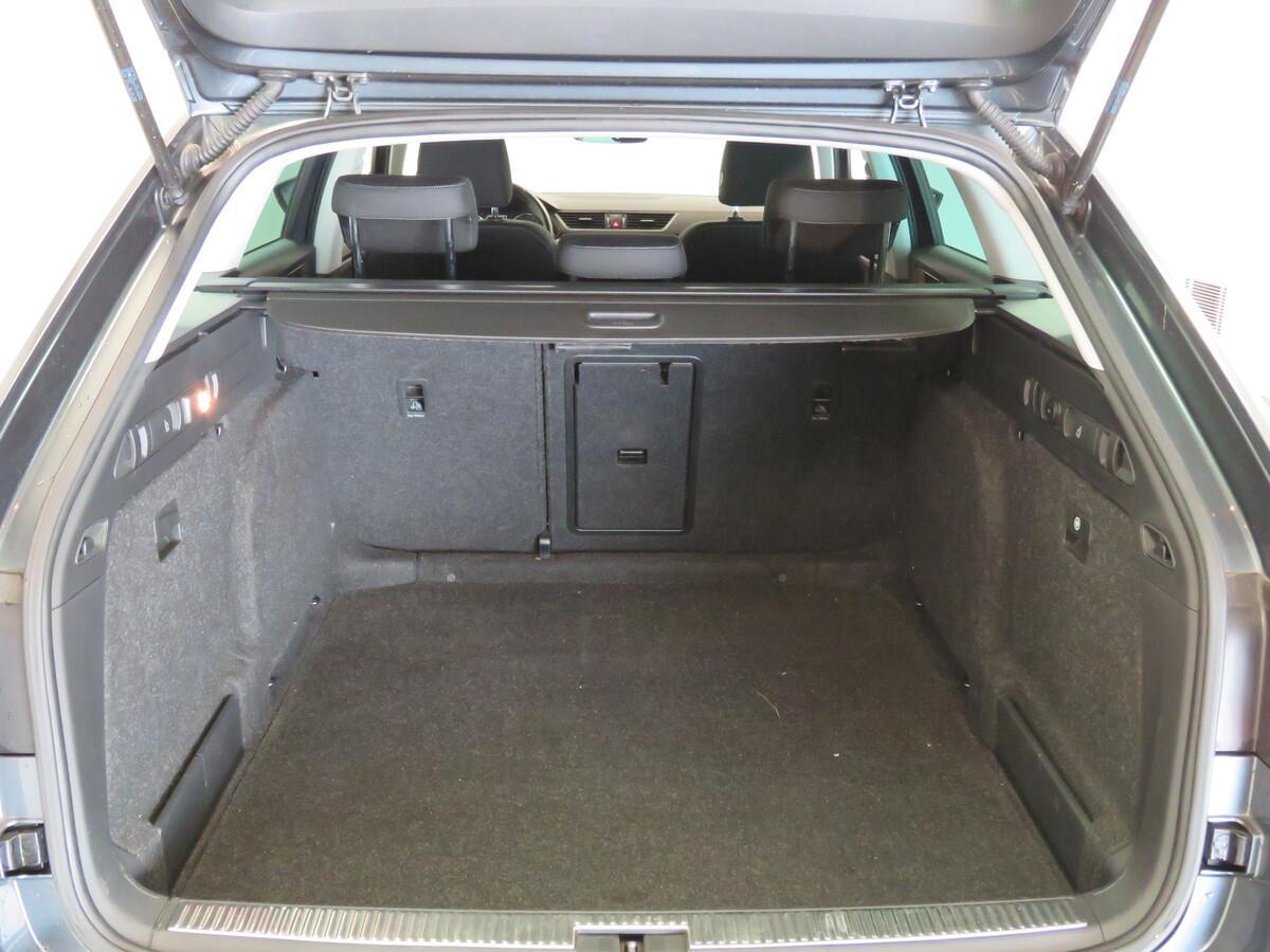 Škoda Superb 2.0 TDI 140 kW Style