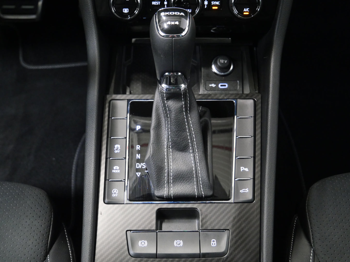 Škoda Superb 2.0 TDI 147 kW 4x4 SportLine