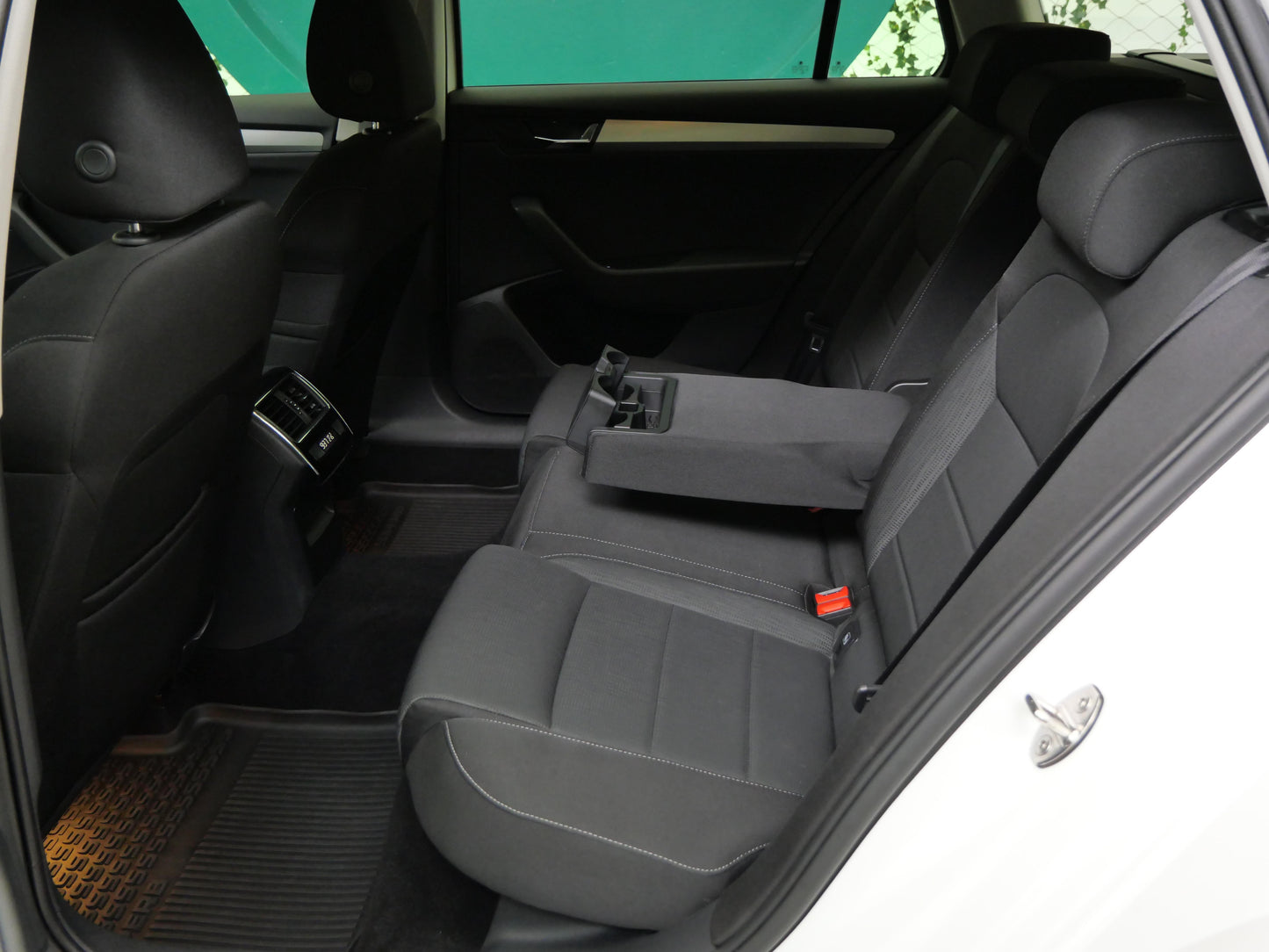 Škoda Superb 2.0 TDI 110 kW Ambition Plus