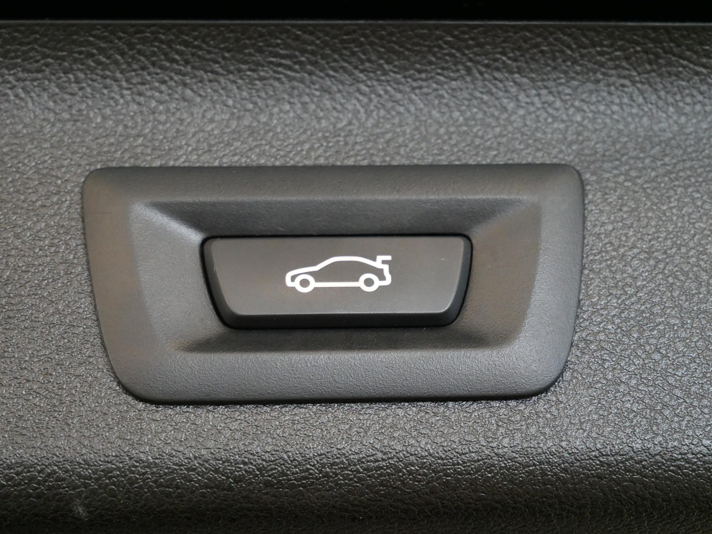 BMW Řada 5 520d 140kW xDrive Touring MHEV