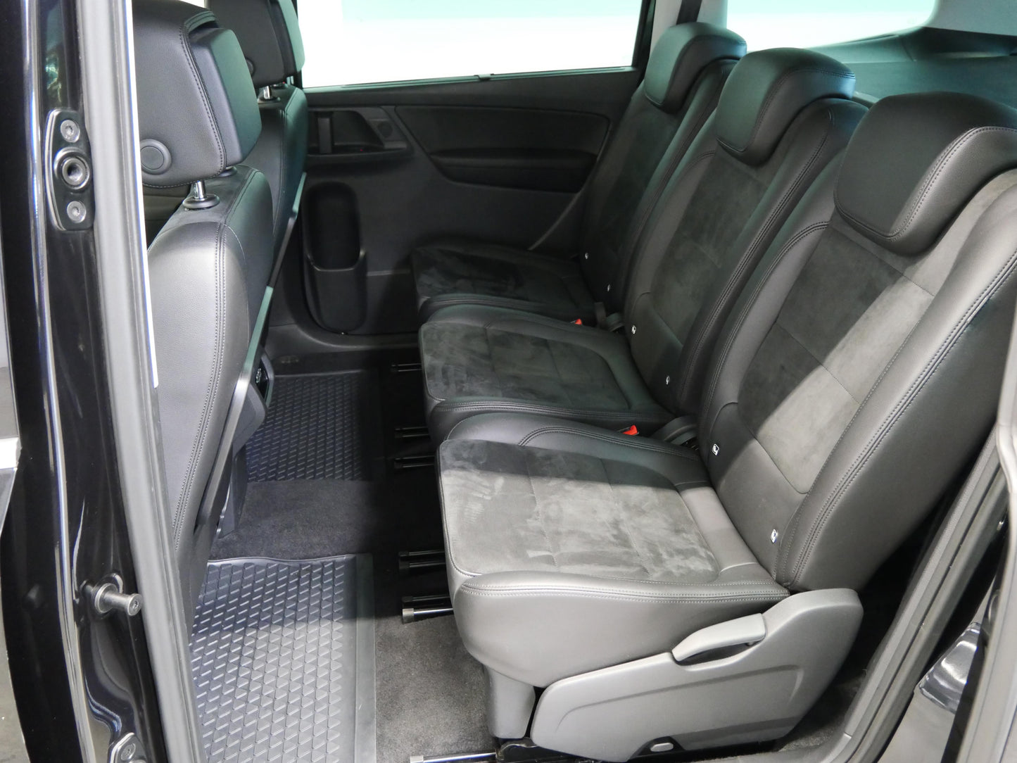 Volkswagen Sharan 2.0 TDI 130 kW Highline 4Motio