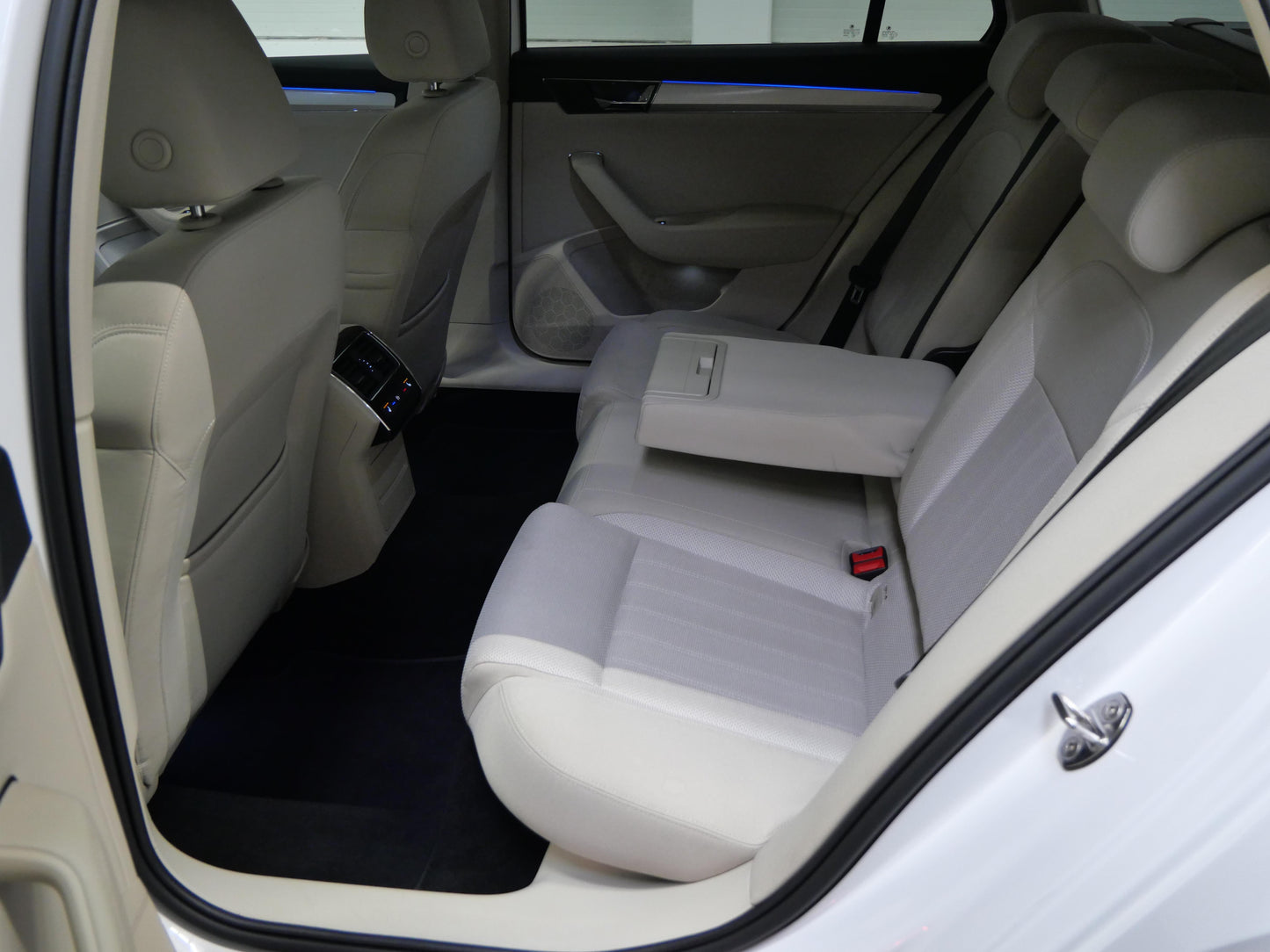 Škoda Superb 2.0 TSI 200 kW Style Extra