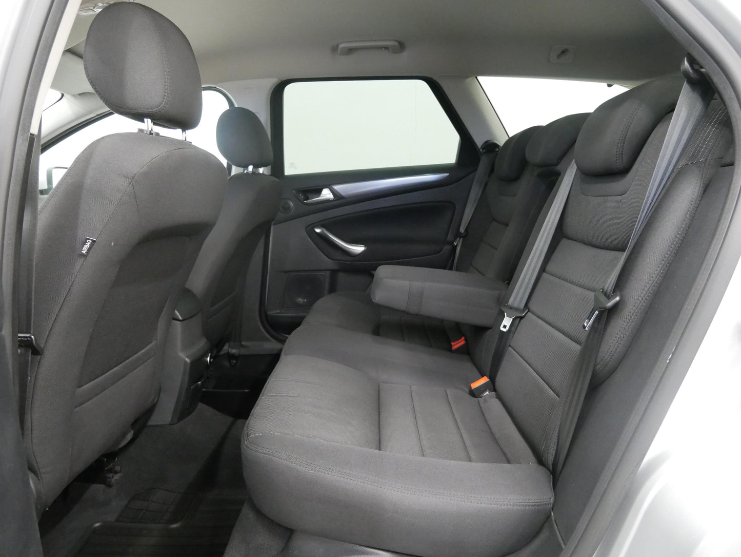 Ford Mondeo 2.0 TDCi 120 kW Business