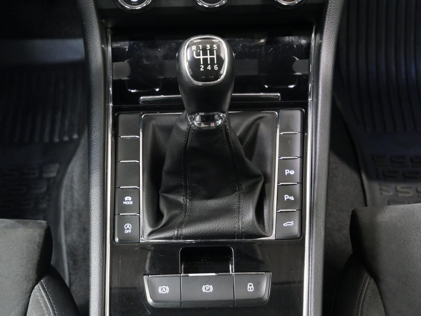 Škoda Superb 2.0 TDI 110 kW Style