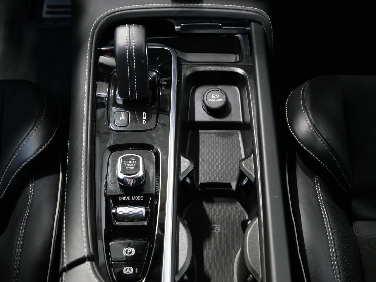 Volvo XC90 2.0 B5 173 kW AWD R-Design