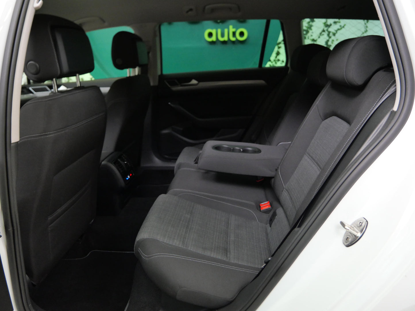 Volkswagen Passat 2.0 TDI 110 kW Business