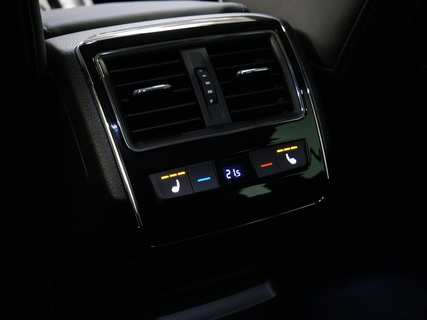 Škoda Superb 2.0 TDI 110 kW Style TOP