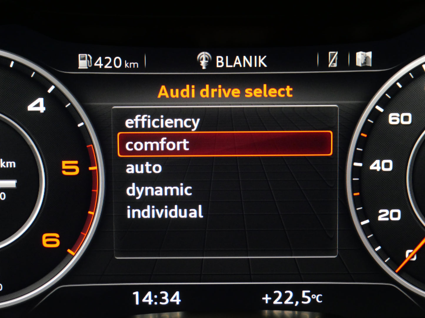 Audi TT 2.0 TDI 135 kW S line