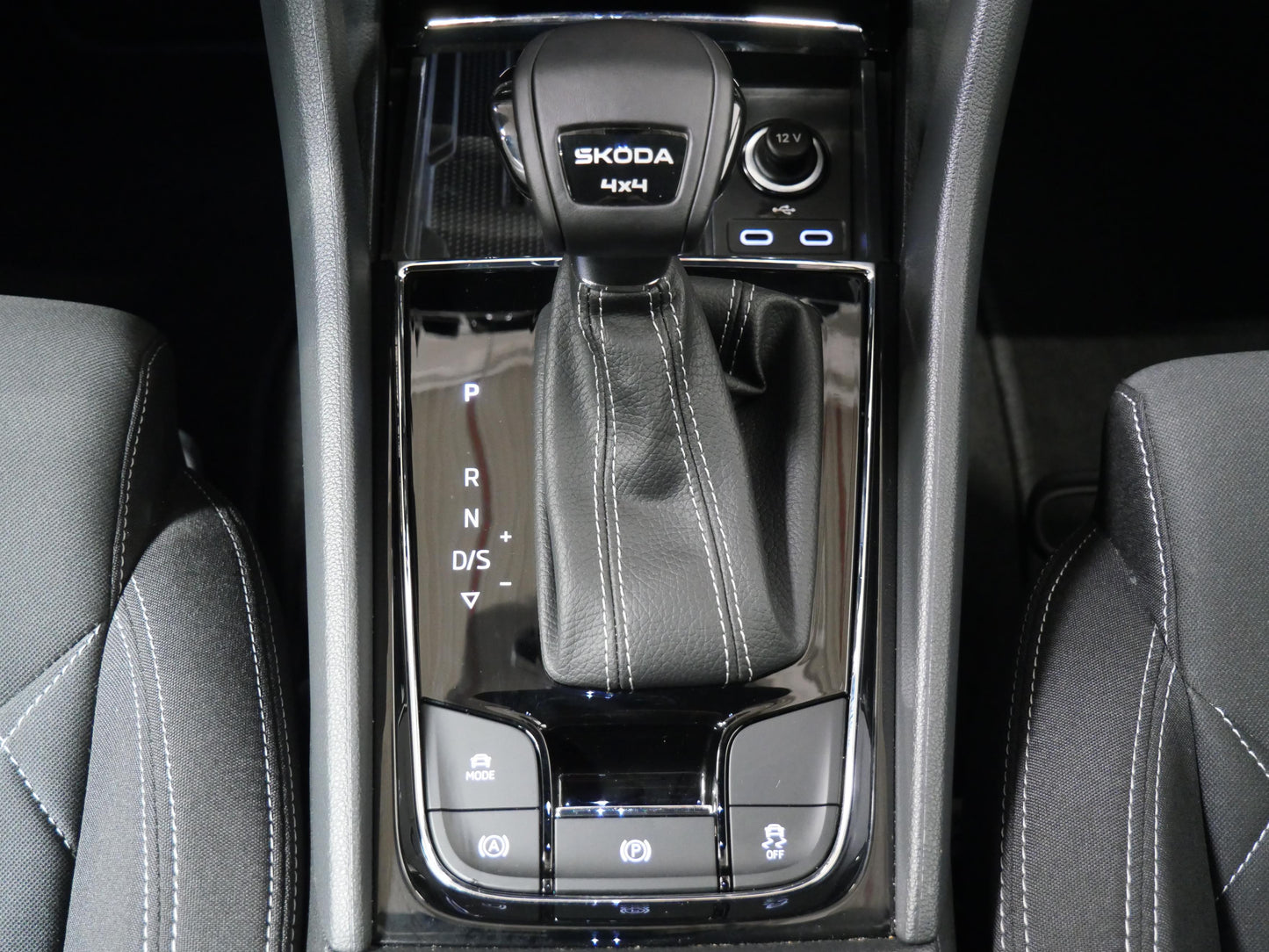 Škoda Karoq 2.0 TSI 140 kW 4x4 SportLine