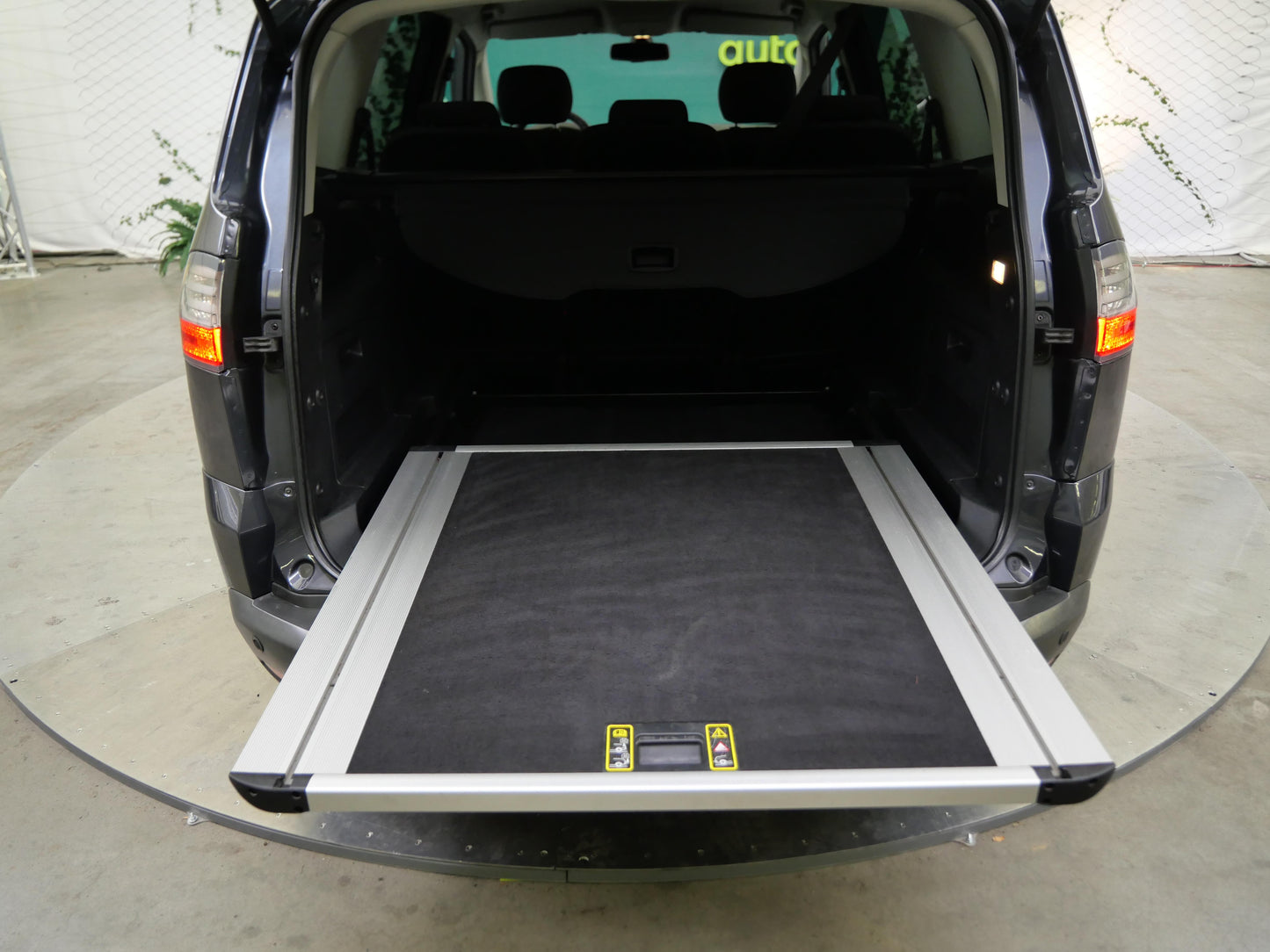 Ford S-MAX 2.0 TDCi 103 kW Titanium