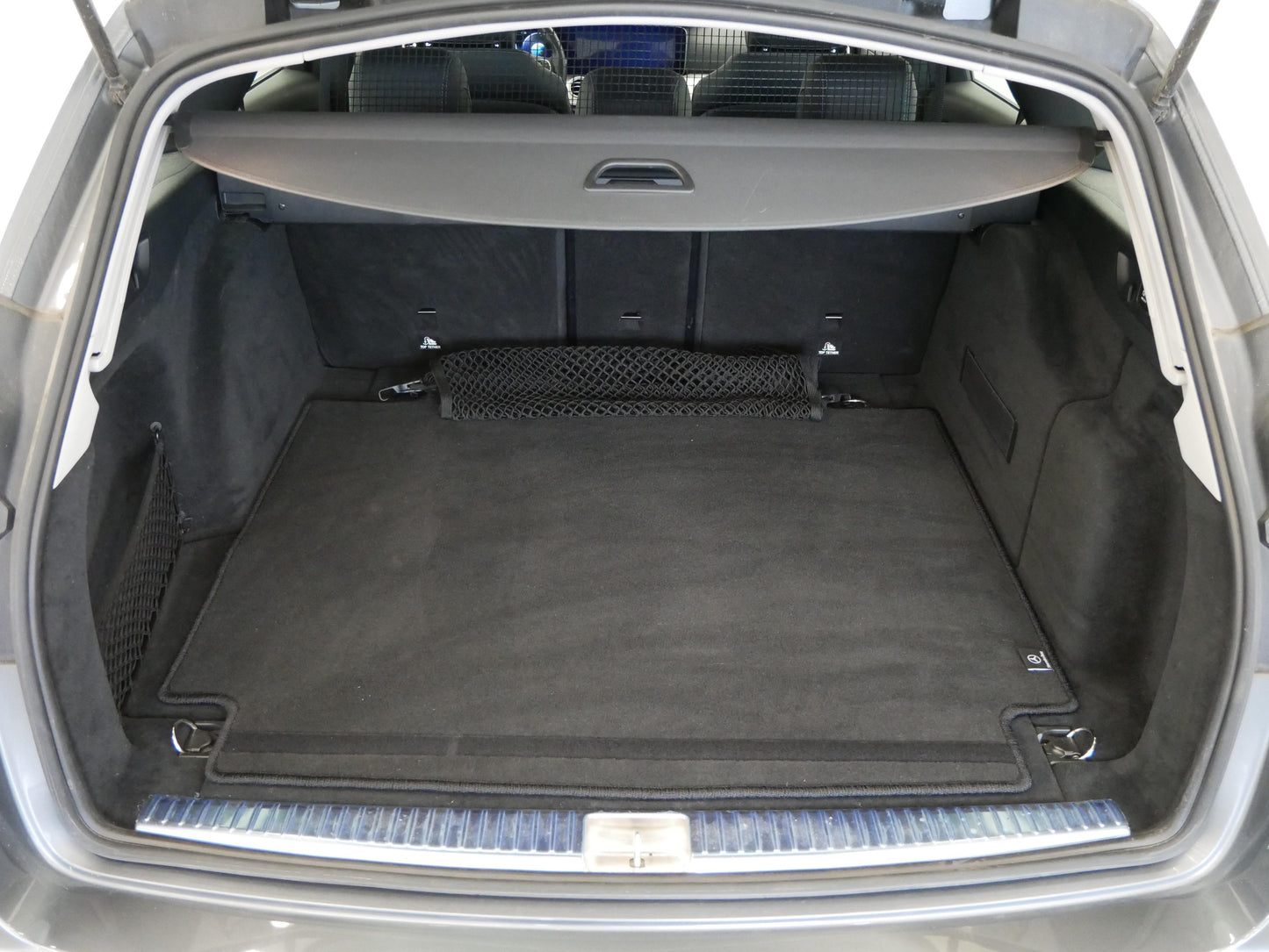 Mercedes-Benz E-Class 220d 143 kW 4Matic Avantgarde